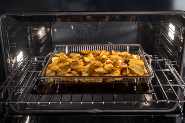 Bertazzoni - 48 inch Dual Fuel Range, 6 Brass Burners and Griddle, Electric Self-Clean Oven - HER486BTFEP Supply